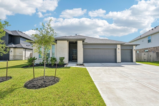 409 Chardonnay Drive - Photo 1