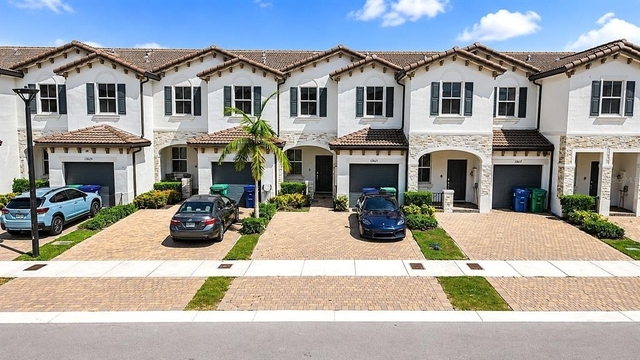 12621 Nw 23rd Place - Photo 1