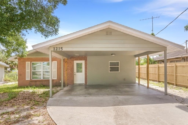 1215 39th Street W - Photo 1