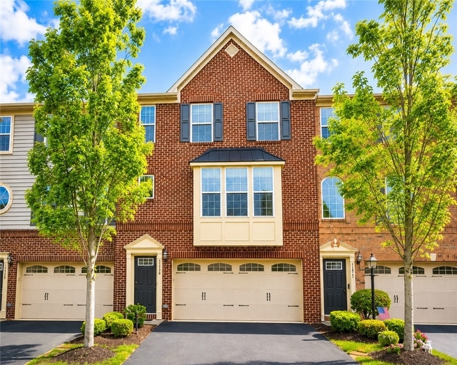 1502 Pointe View Dr - Photo 1