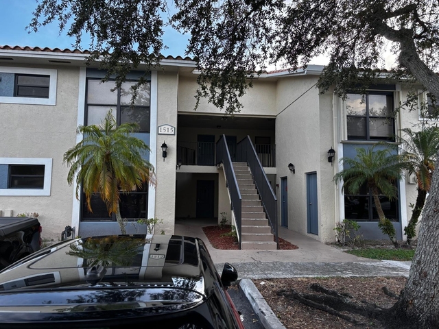 1515 Lake Crystal Drive - Photo 1