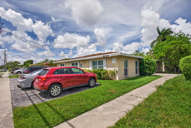 1769 Nw 55th Avenue - Photo 1