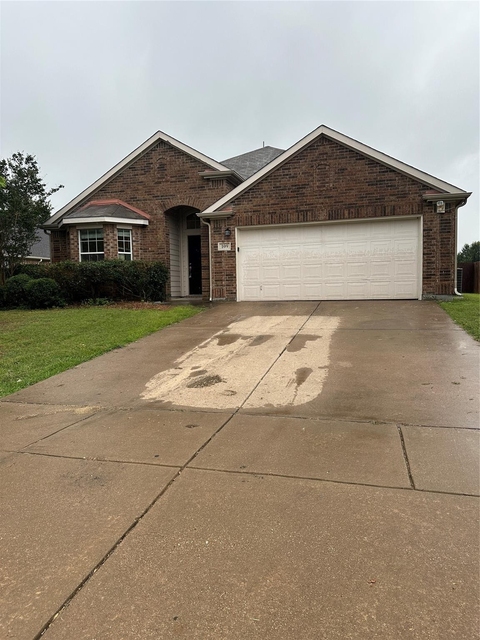 109 Fallen Rock Drive - Photo 1