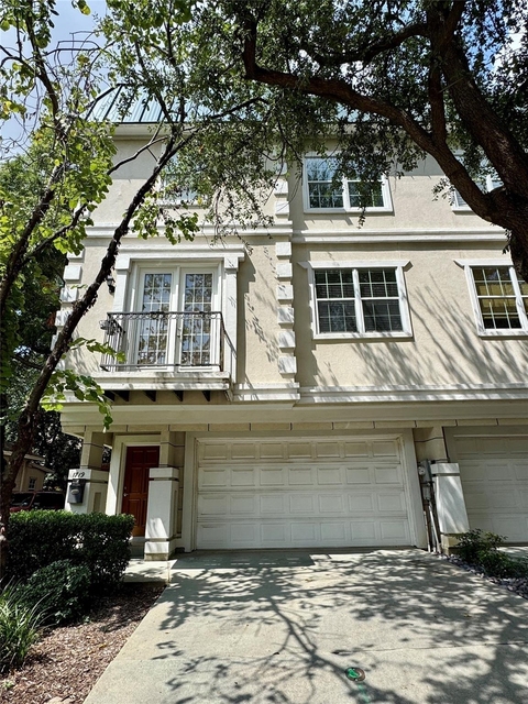 1719 Mary Street - Photo 1