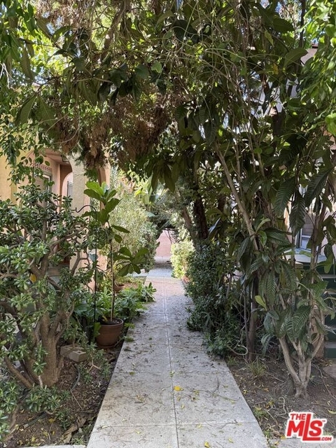 1665 Golden Gate Avenue - Photo 1