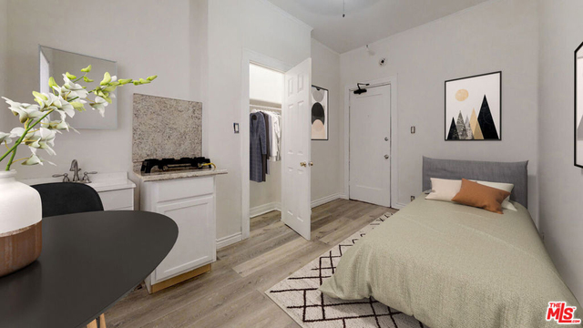 647 18th Street - Photo 1