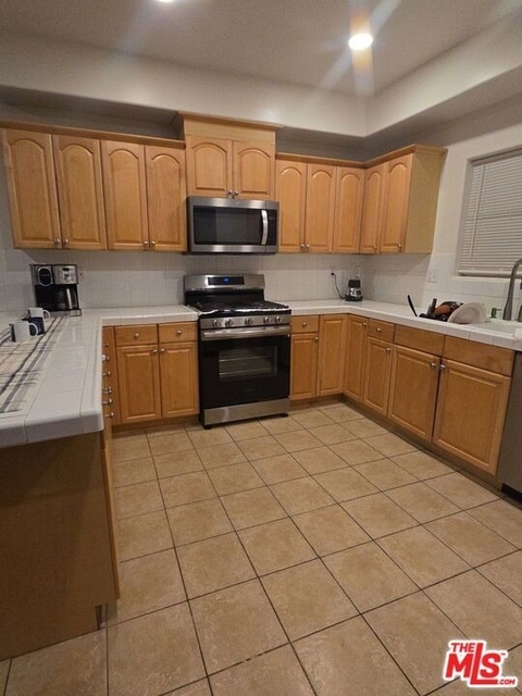 17144 Chatsworth Street - Photo 1