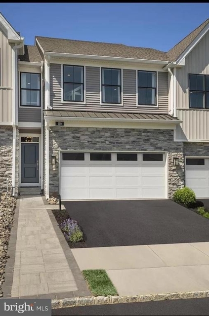 110 Segel Drive - Photo 1