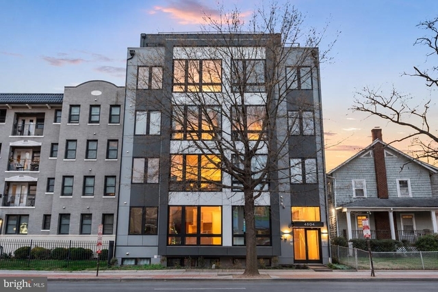 4804 Georgia Avenue Nw - Photo 1