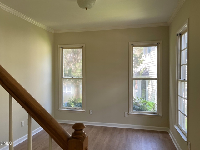 1409 Opal Court - Photo 1