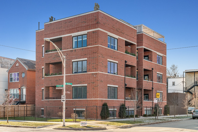2505 W Potomac Avenue - Photo 1