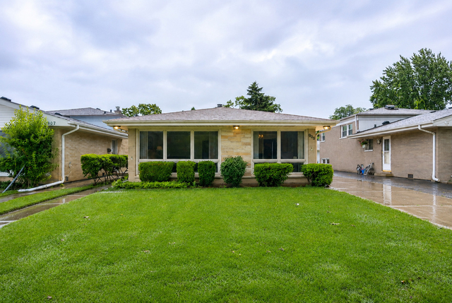 905 Long Road - Photo 1