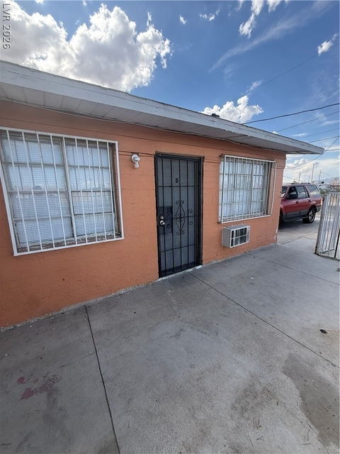 708 Jackson Avenue - Photo 1