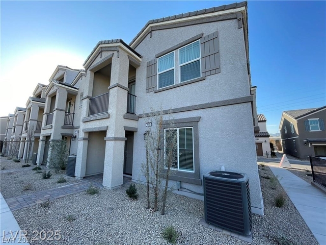 645 Bellus Place - Photo 1