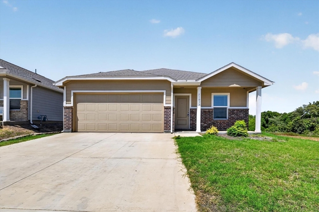 11033 Triple Crown Street - Photo 1