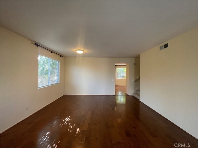 7436 Rutledge Court - Photo 1