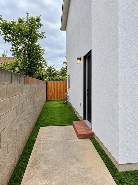 12921 Norris (back House) - Photo 1