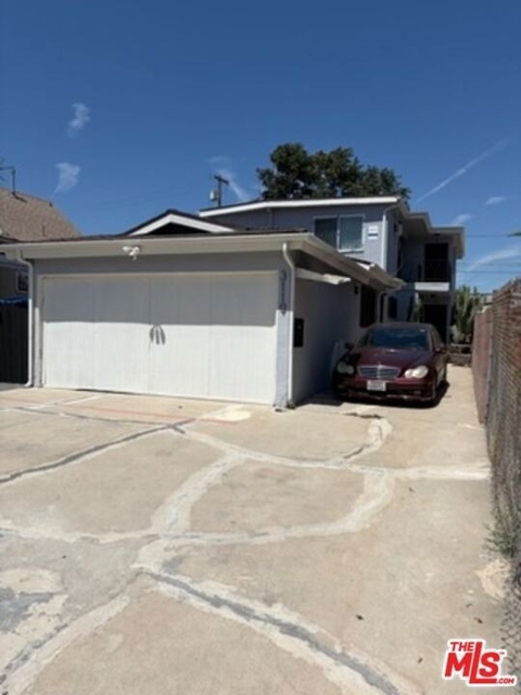 3119 W 71st Street - Photo 1