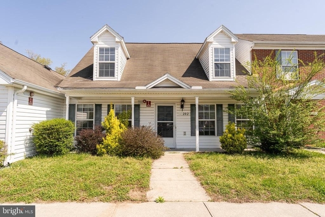 202 Carsons Court - Photo 1