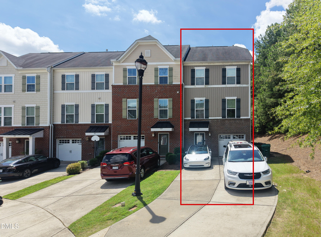 541 Pemberwich Place - Photo 1