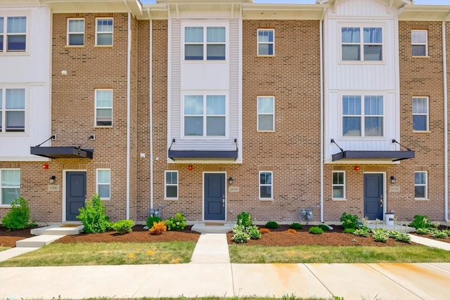 1078 Bogart Street - Photo 1