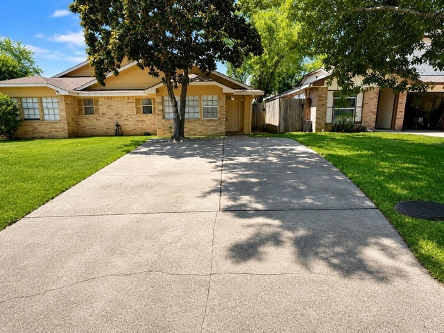 22413 Tree House Lane - Photo 1