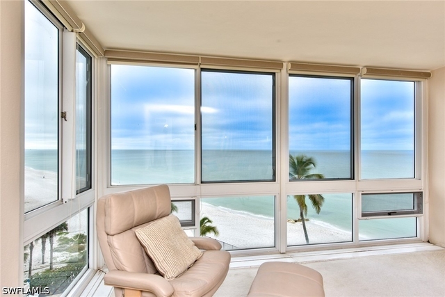 2121 Gulfshore Boulevard N - Photo 1