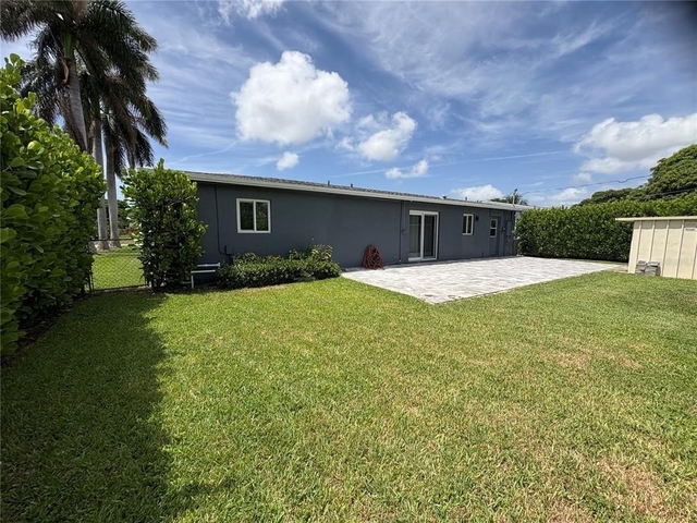 125 Se 6th Avenue - Photo 1