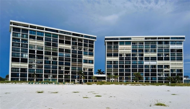 19 Whispering Sands Drive - Photo 1