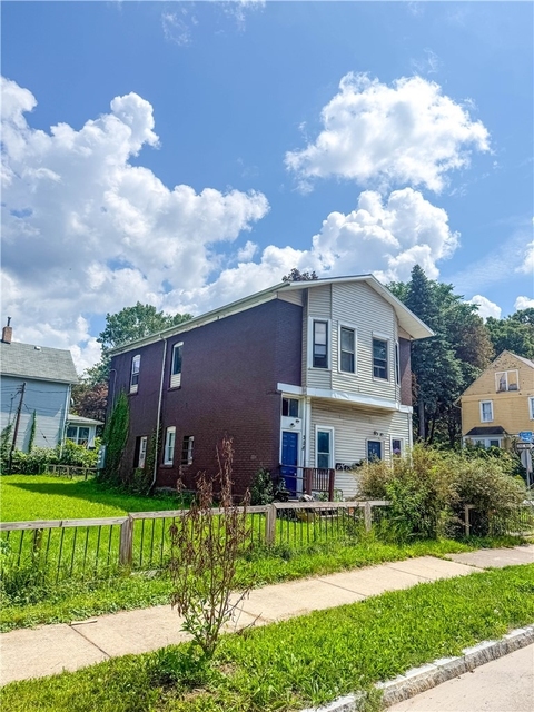 308 Reynolds Street - Photo 1
