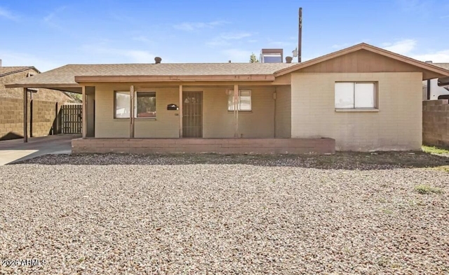 3007 N 79th Drive - Photo 1