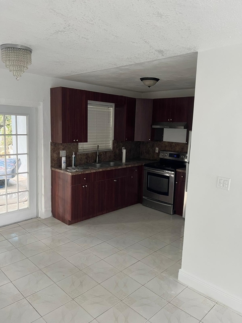 5315 Nw 16th Court - Photo 1