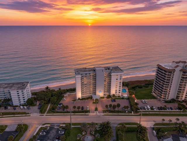 840 Ocean Drive - Photo 1