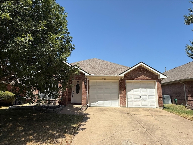 9120 Newport Lane - Photo 1
