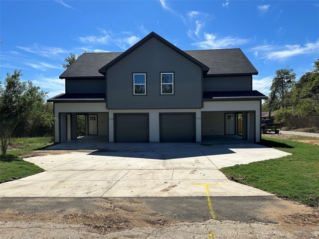 1702 E Powell Avenue - Photo 1
