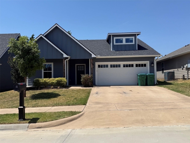 4906 Dry Creek Road - Photo 1