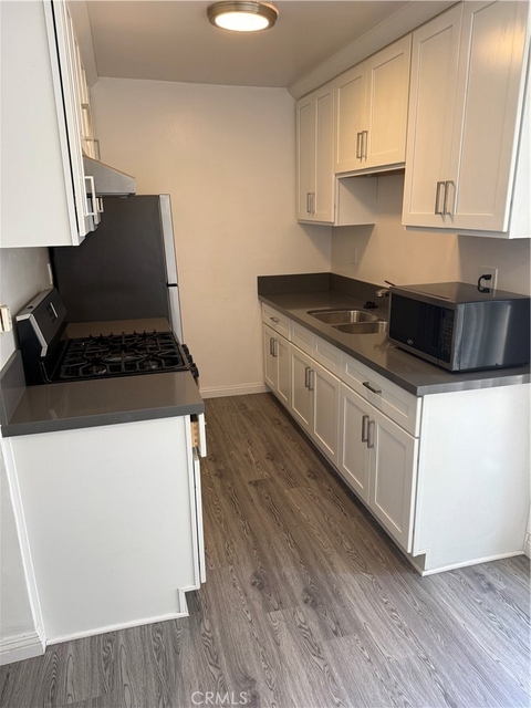 3337 S Durango - Photo 1