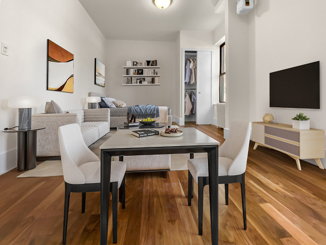 455 Hudson Street - Photo 1