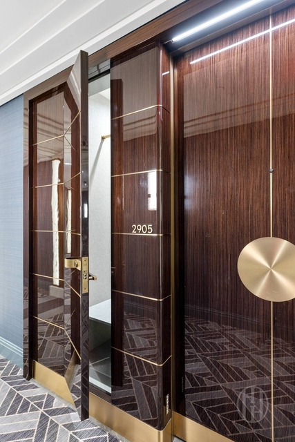 303 Park Avenue - Photo 1