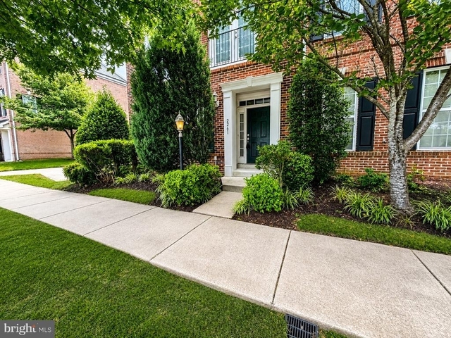 2261 Potomac Club Parkway - Photo 1