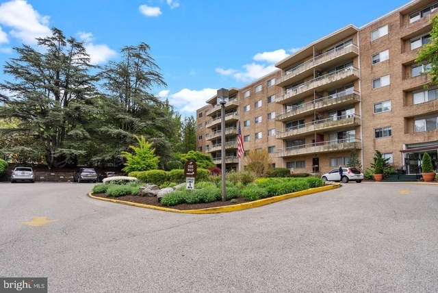 100 West Avenue - Photo 1