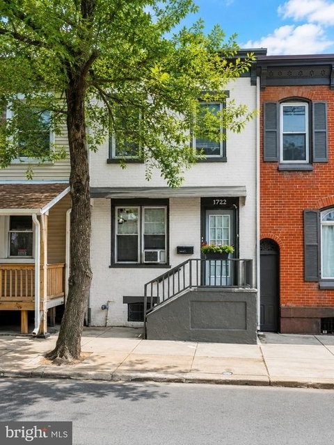 1722 Perkiomen Avenue - Photo 1