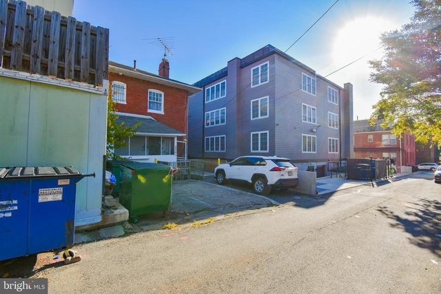 2216 Wisconsin Avenue Nw - Photo 1