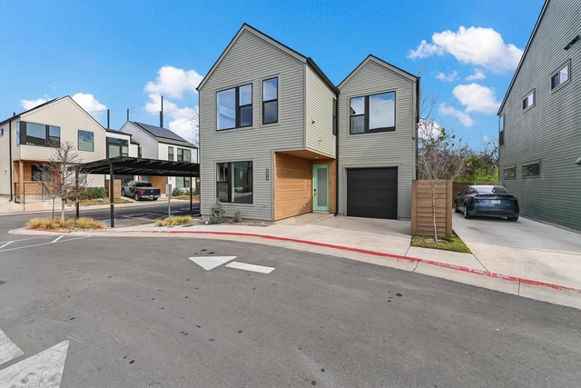 2211 E M Franklin Ave - Photo 1