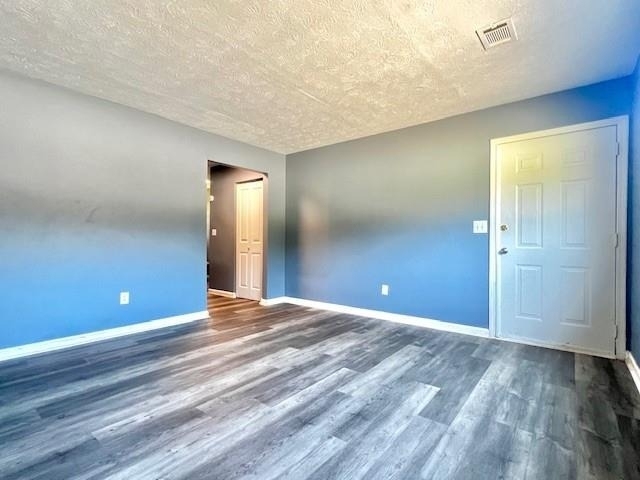 634 Jolly Avenue S - Photo 1
