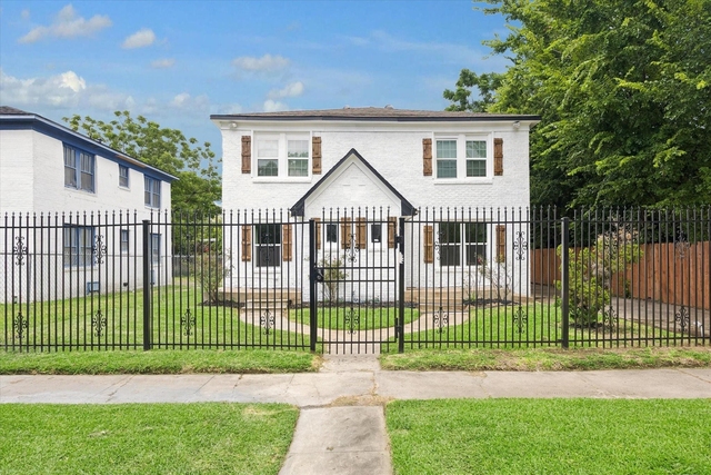 2701 Truxillo Street - Photo 1