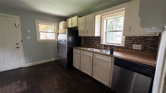4017 Baden Street - Photo 1