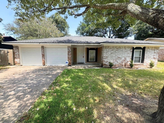 723 Cherry Valley Drive - Photo 1