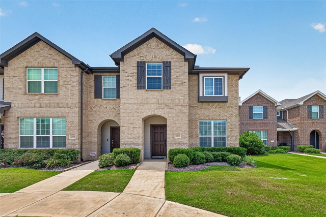8033 Scanlan Trail - Photo 1