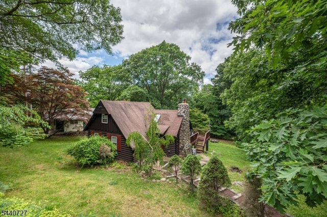 78 Woodlawn Rd - Photo 1